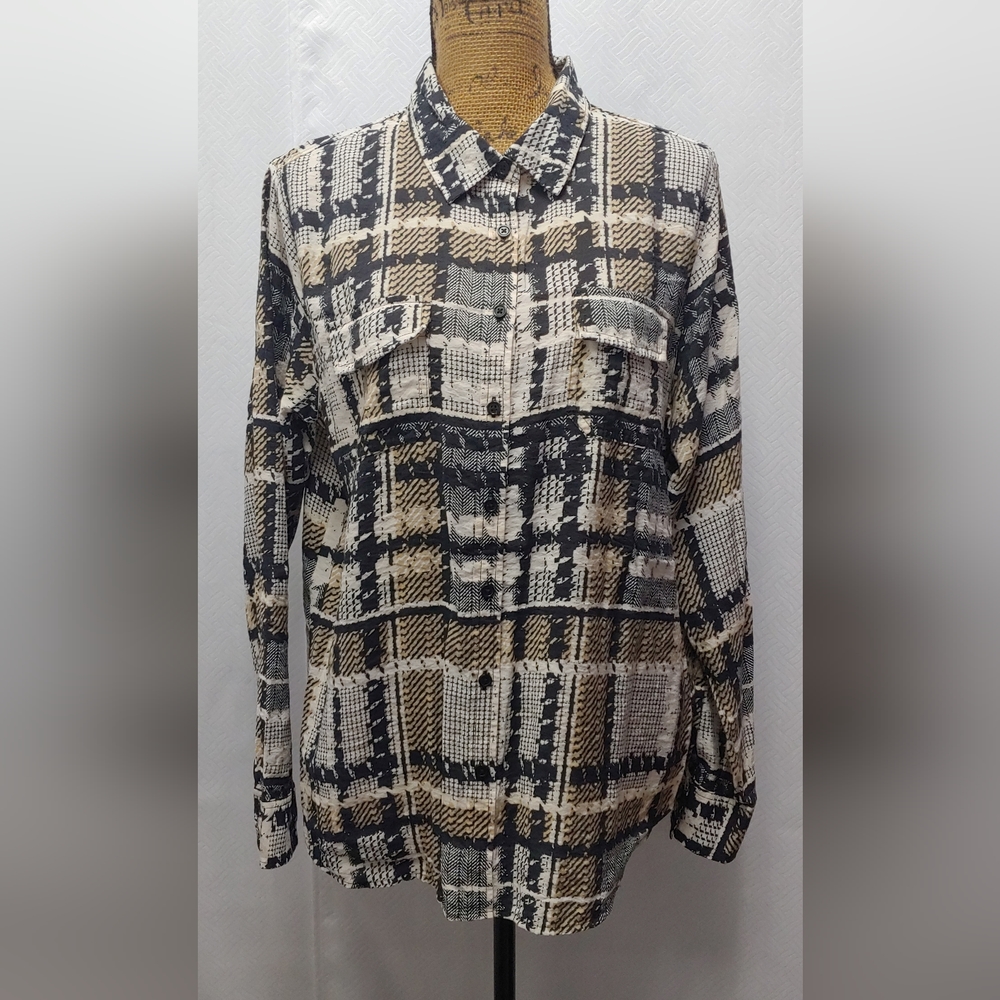 *Van Heusen Lightweight Button Down Patterned Blouse Top Sz XL